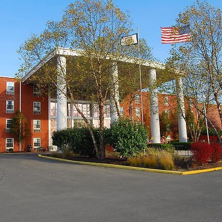 Ramada Conference Center Hotel Morgantown Buitenkant foto
